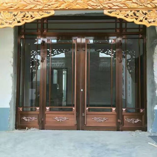 匠心鑄造，品質(zhì)卓越——探尋臨朐國(guó)強(qiáng)門(mén)業(yè)與金斗門(mén)業(yè)的仿銅門(mén)訂制之道